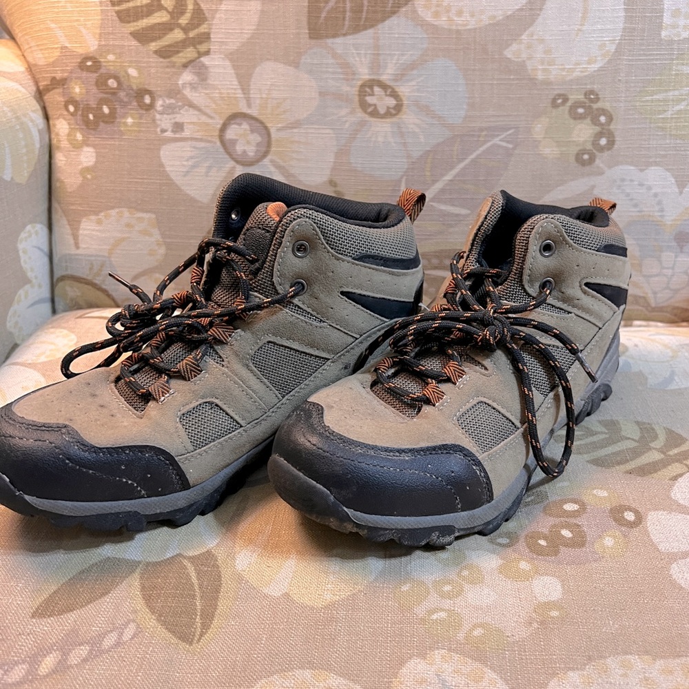 Boys Hiking Boots